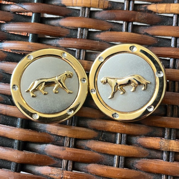 Vintage Earrings Round Jaguar Silver and Gold Gorgeous Clip On - Picture 1 of 6